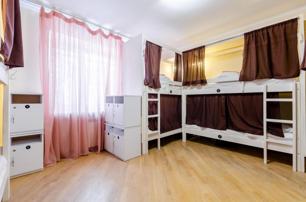 Sun City Hostel 3 Киев Экстерьер фото